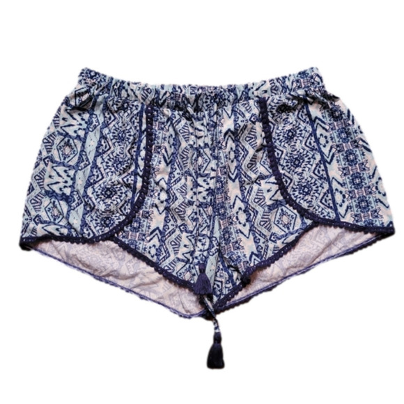 No Boundries Other - 𝅺no BOUNDRIES pajama or lounge shorts. Blue and white. Size L.